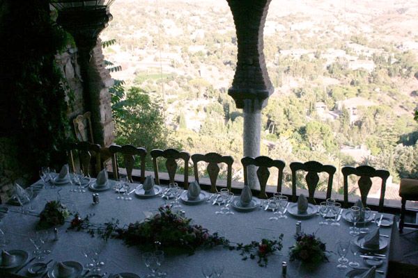 La Alcazaba de Mijas instalaciones mesa con vistas